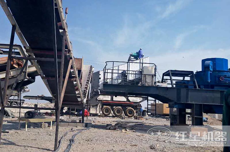移动式建筑垃圾破碎现场 移动式建筑垃圾破碎现场